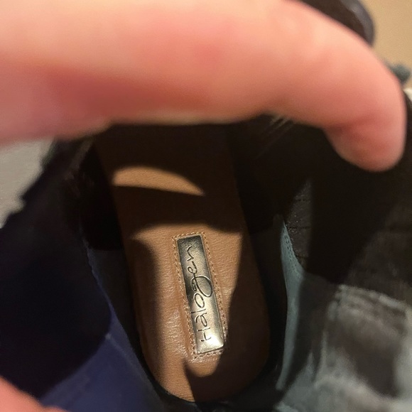 Great boots size 8.5 100% leather I wear 3 times , Arizona is hot all the time . - Picture 2 of 7